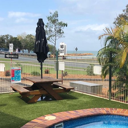 Bribie Waterways Motel Bongaree Ngoại thất bức ảnh