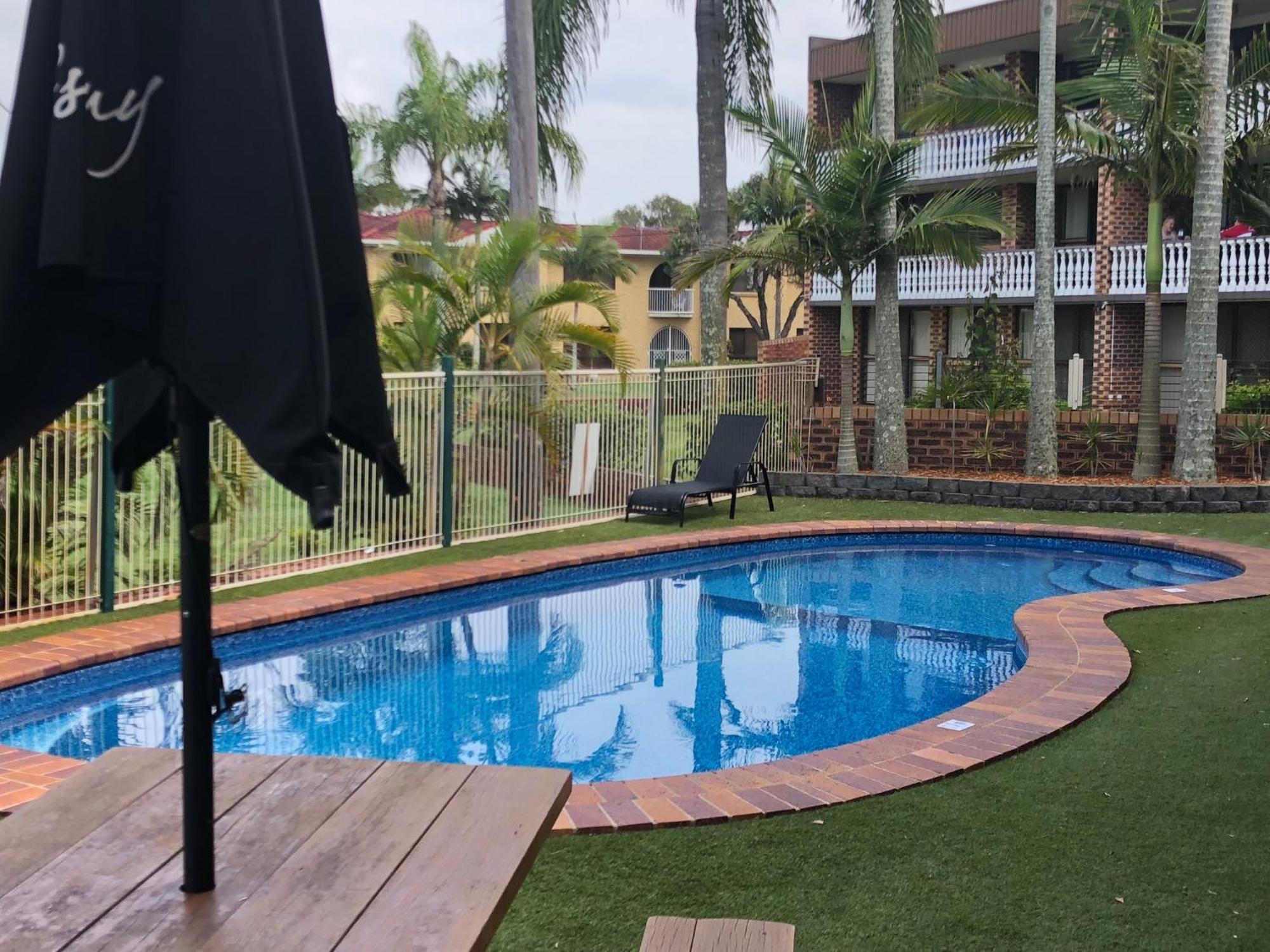 Bribie Waterways Motel Bongaree Ngoại thất bức ảnh