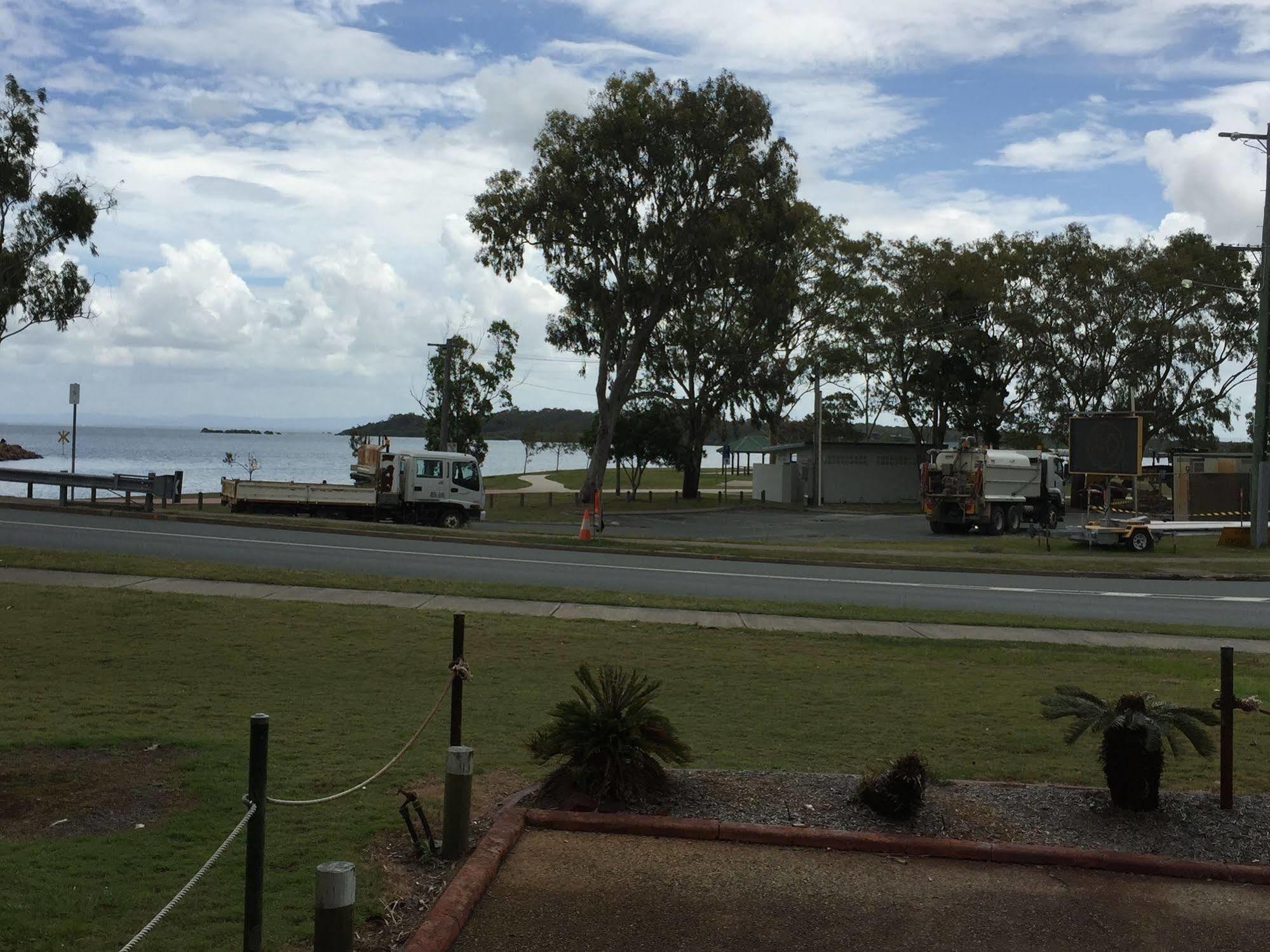 Bribie Waterways Motel Bongaree Ngoại thất bức ảnh