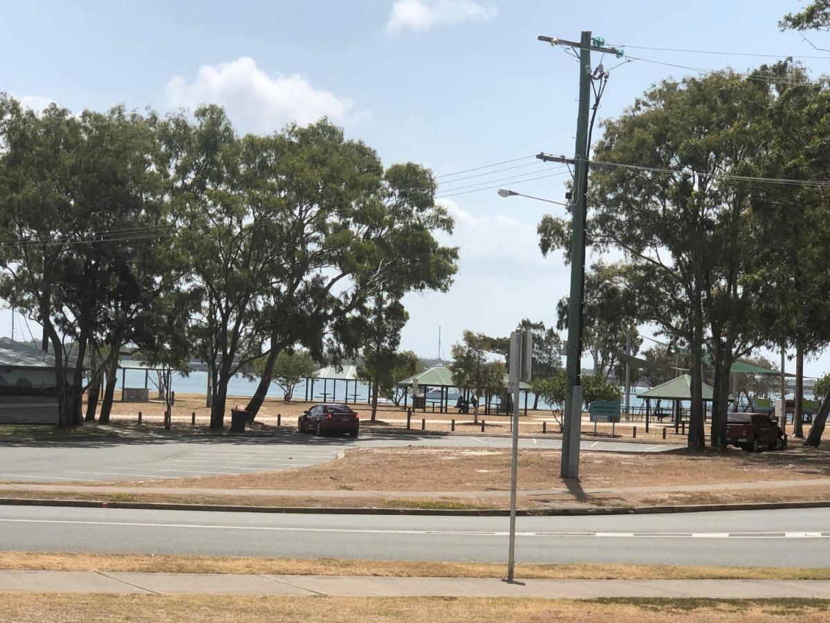 Bribie Waterways Motel Bongaree Ngoại thất bức ảnh
